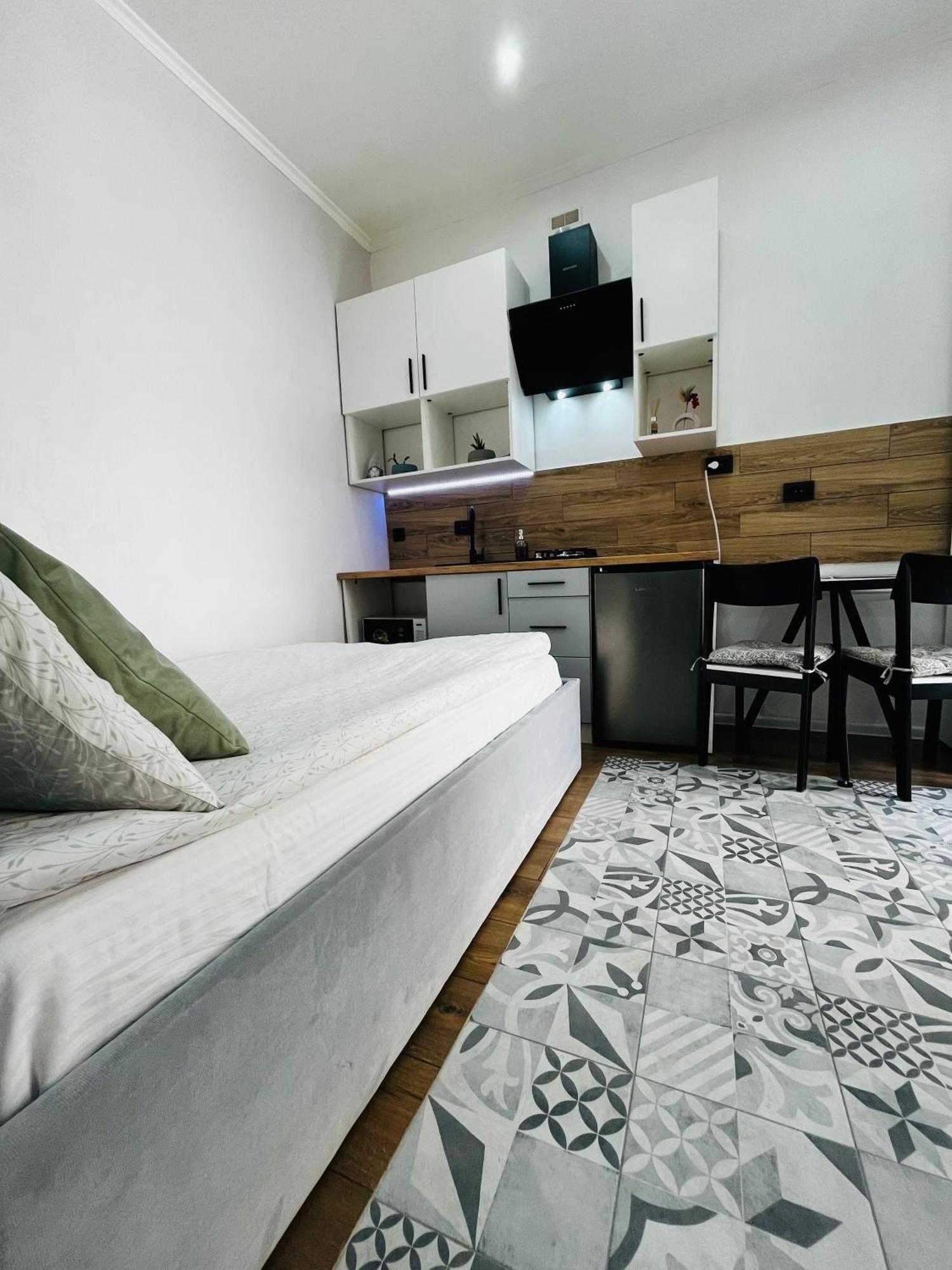 Iren Forum Apartment Liov Exterior foto