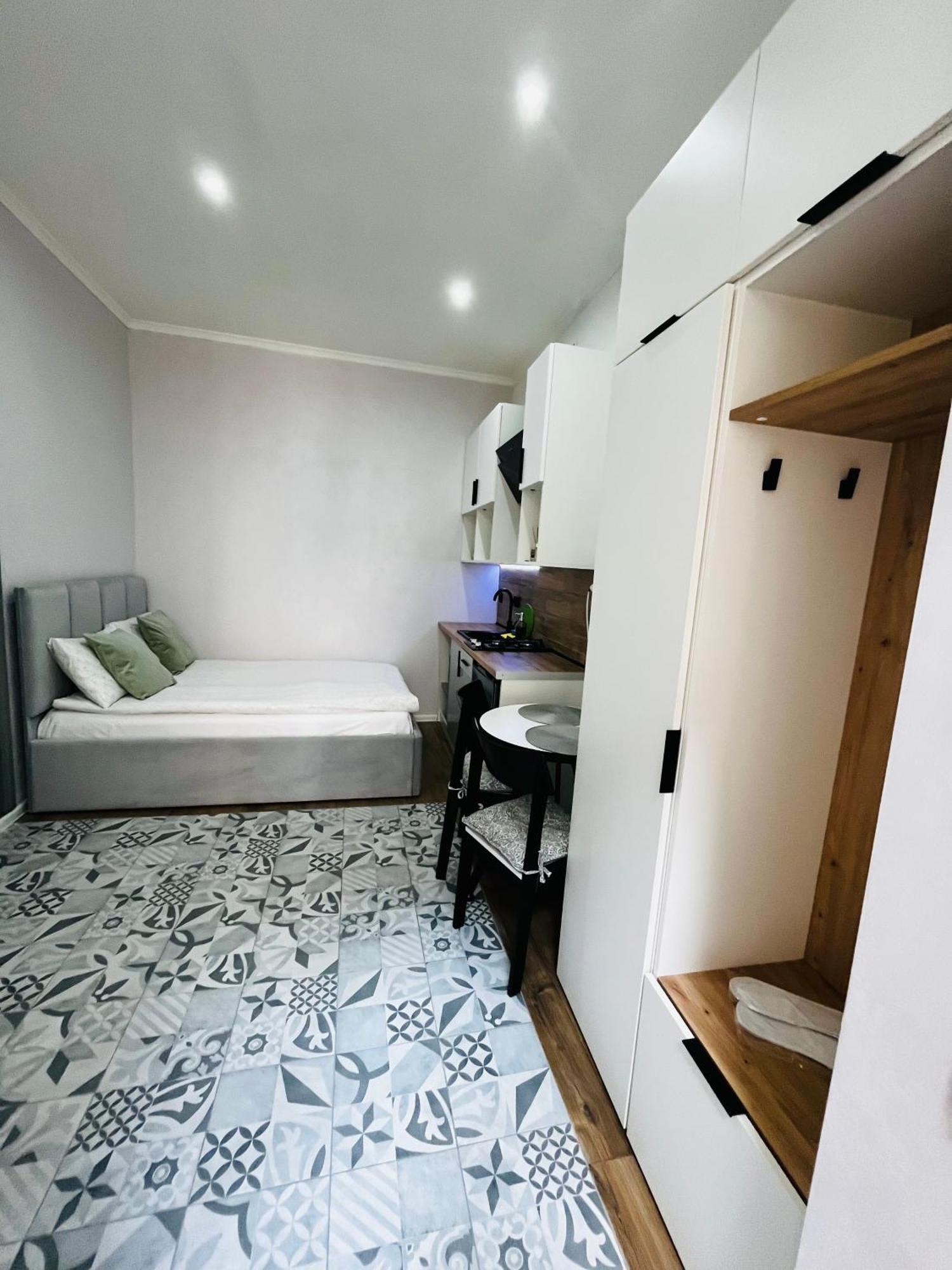 Iren Forum Apartment Liov Exterior foto